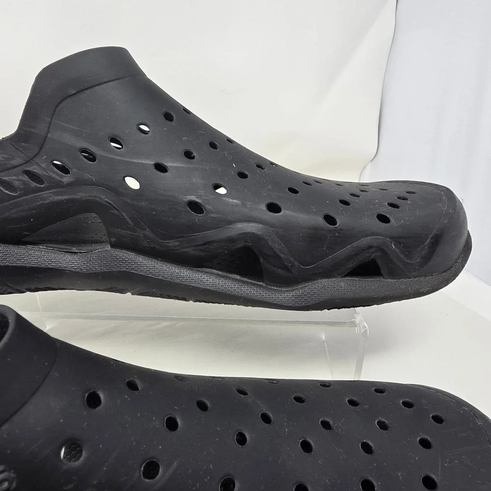Crocs Swiftwater Wave Sandals Mens 13 Black Excellent Water Shoes Clogs Slip On
